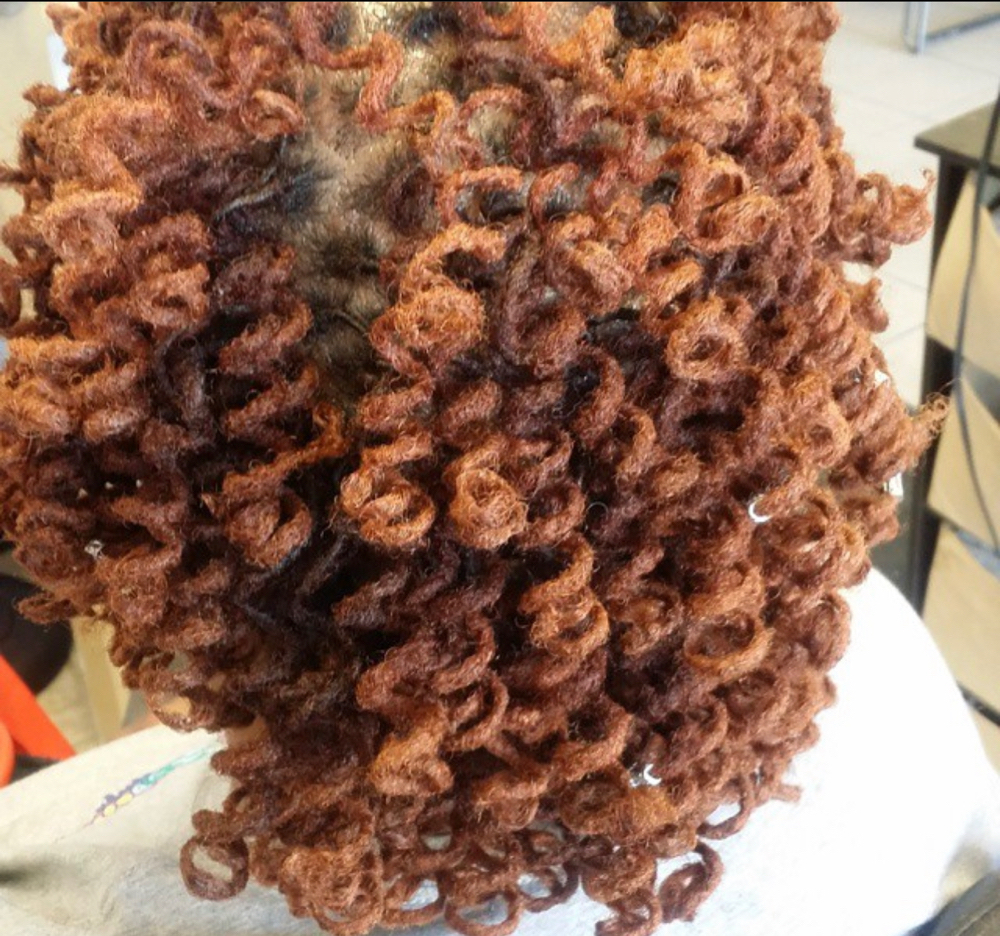 Loc Maintenace W/ Curls / Pipes