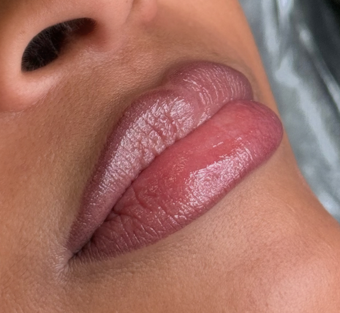 SPECIAL : LIP BLUSHING