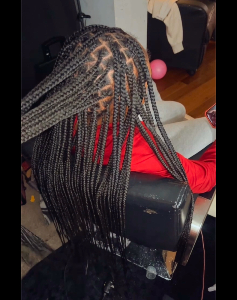 Smedium Knotless /waist Length