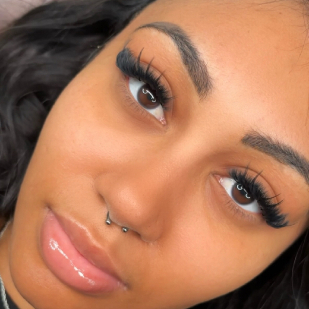 Wispy Mega Volume Full Set at The Glam Soul Beauty LLC in Carrollton, TX