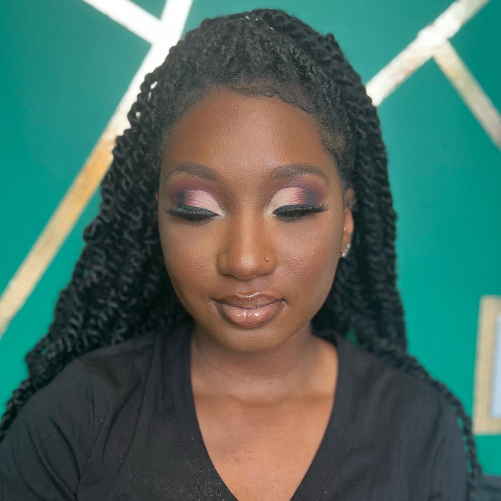 Make Up Application