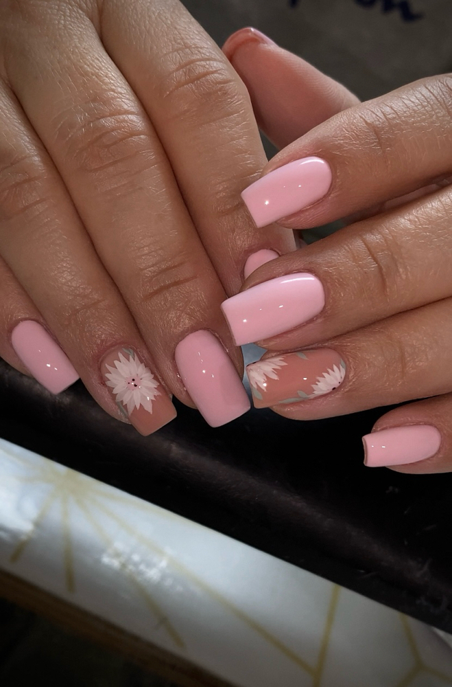 Accent Nail