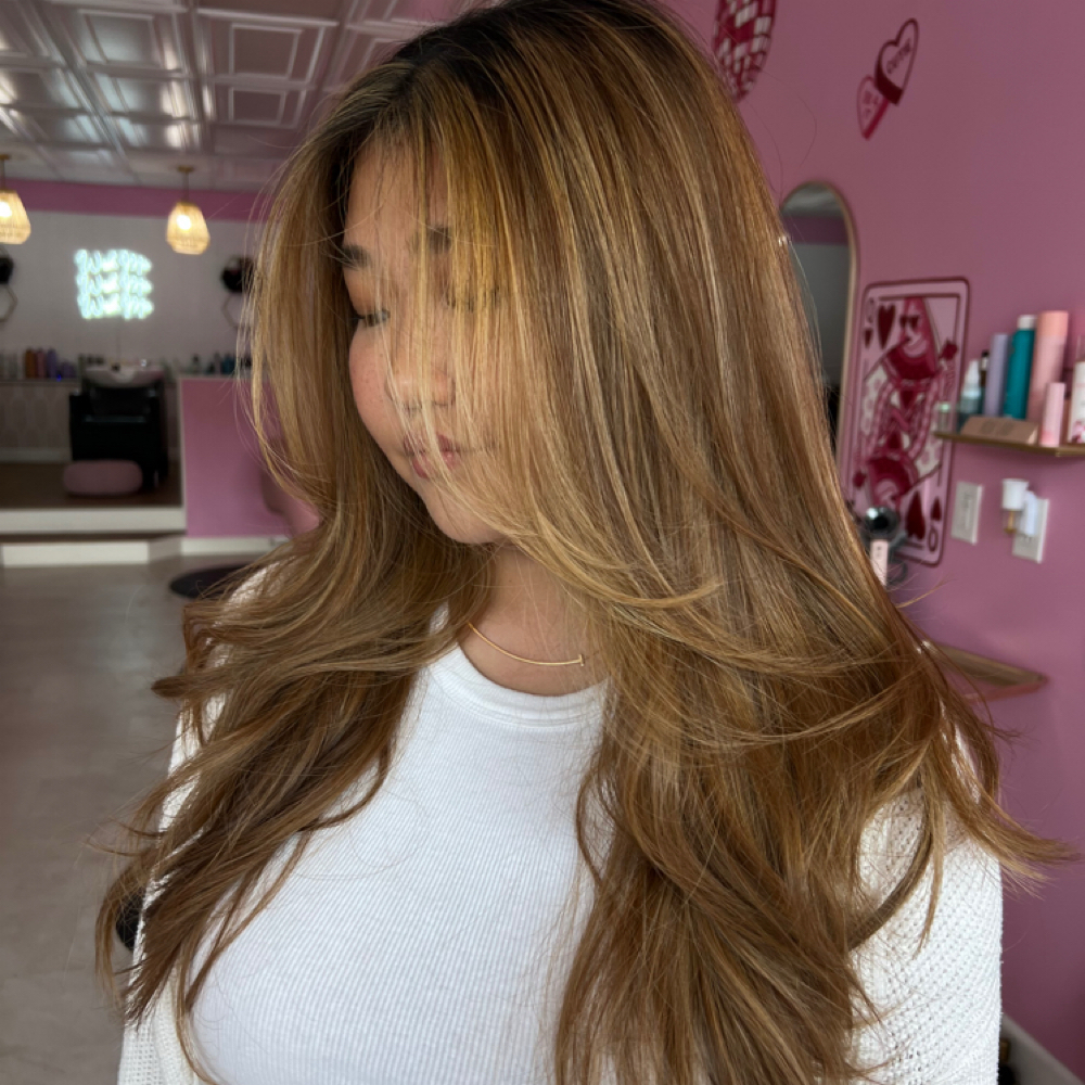 Womens Haircut & Blowdry at House of Jujus in Shelton, CT