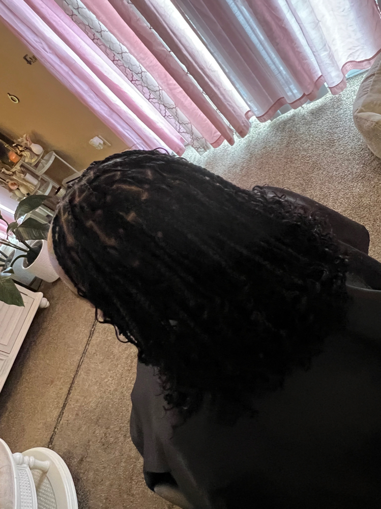 Knotless Bob
