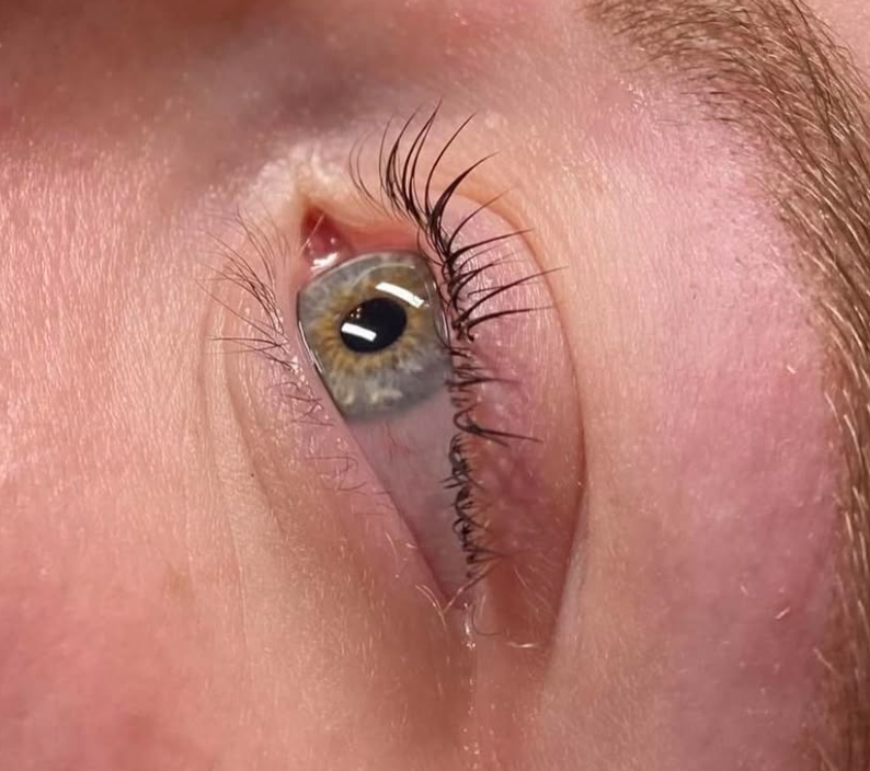 ★ lash lift + tint