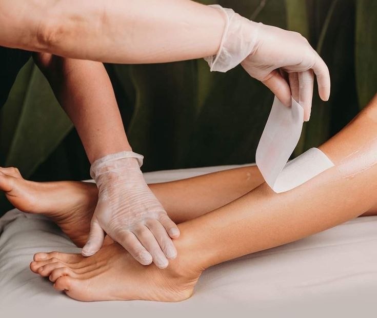 Full Leg Wax at GloEnvy Studio in Warren, OH