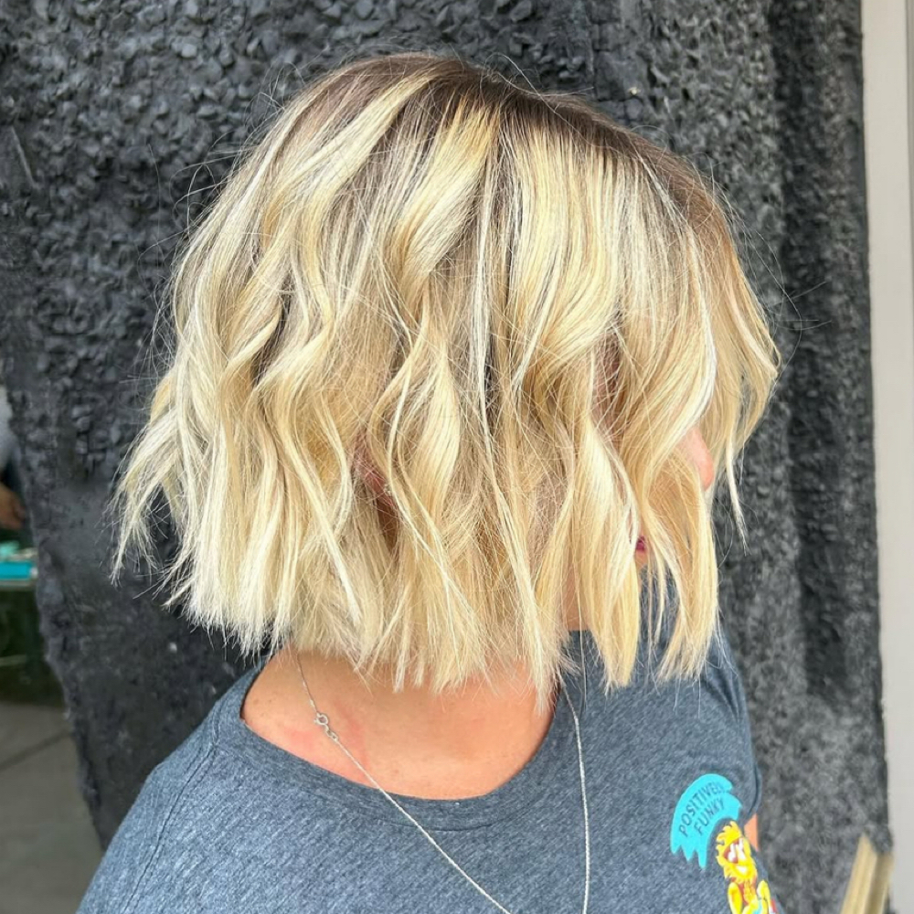 Womens Short Haircut at Veronica Beauty in Michigan City, IN