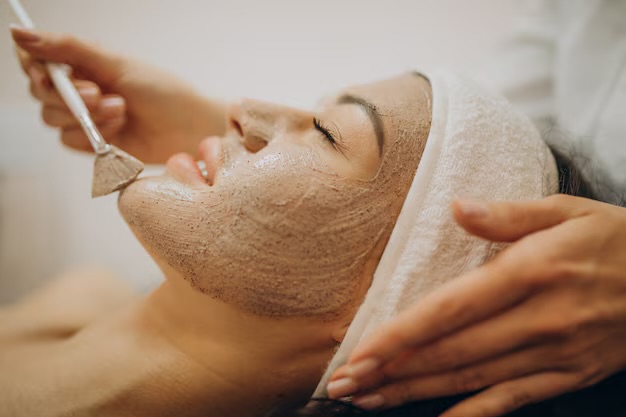 90 Min Customized Facial