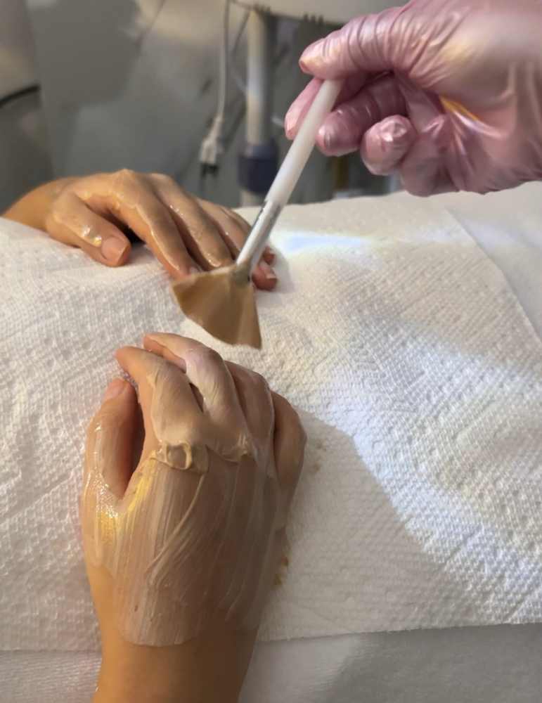 Hand- Special Care Mask