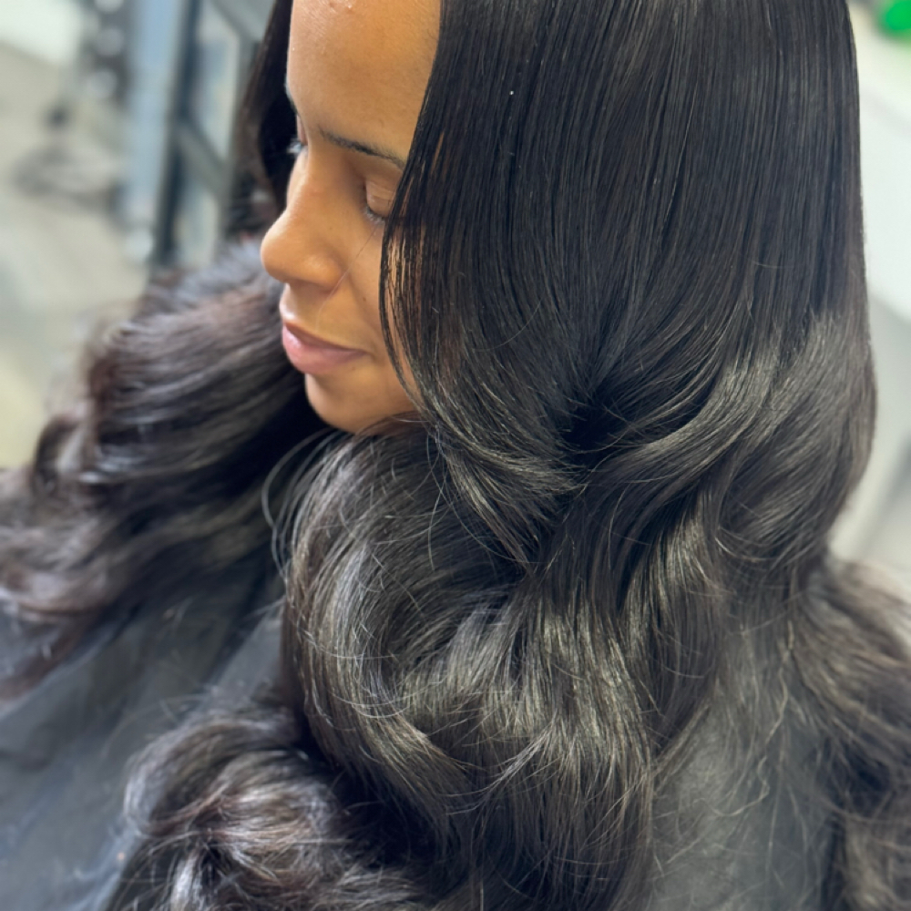 Sewin Maintenance at HairRaisorz in Kenmore, NY