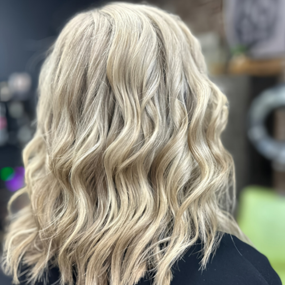 Full Head Highlight at Kayli Estep in Yukon, OK