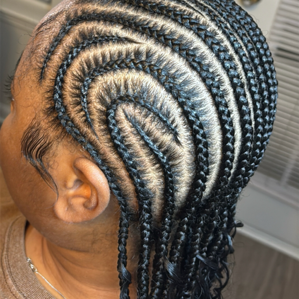 Alicia Keys Feed-ins (Mid back) at Knotless By Mya in union city, GA