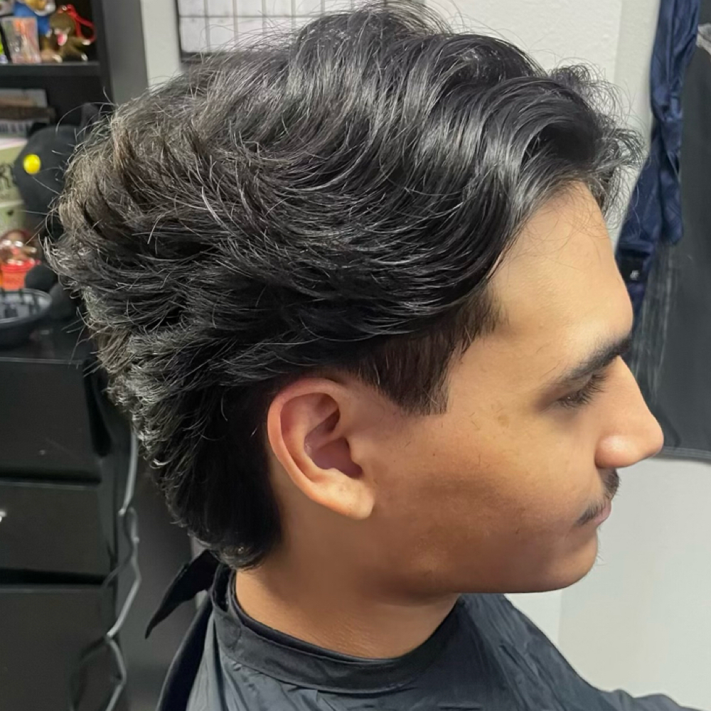 Extra Short Cut W Amanda at Looks That Kill Salon in Houston, TX