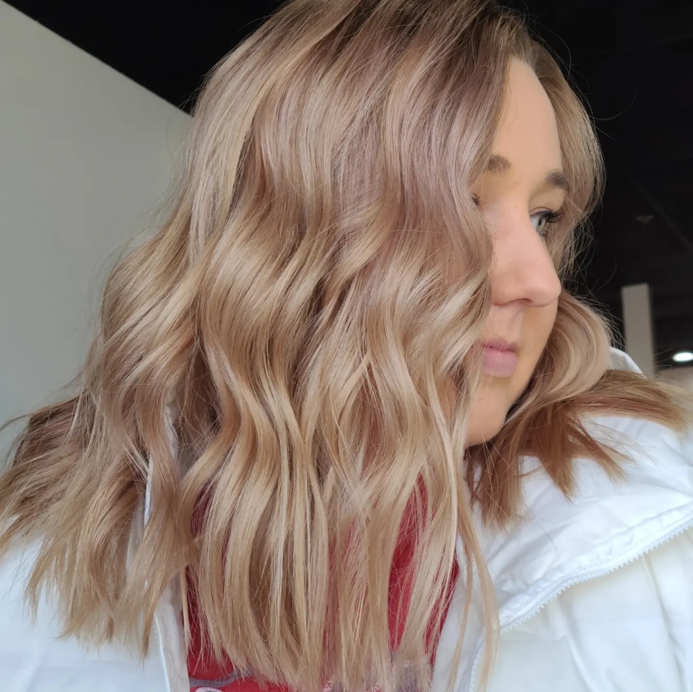 Cut W/ Shampoo & Style