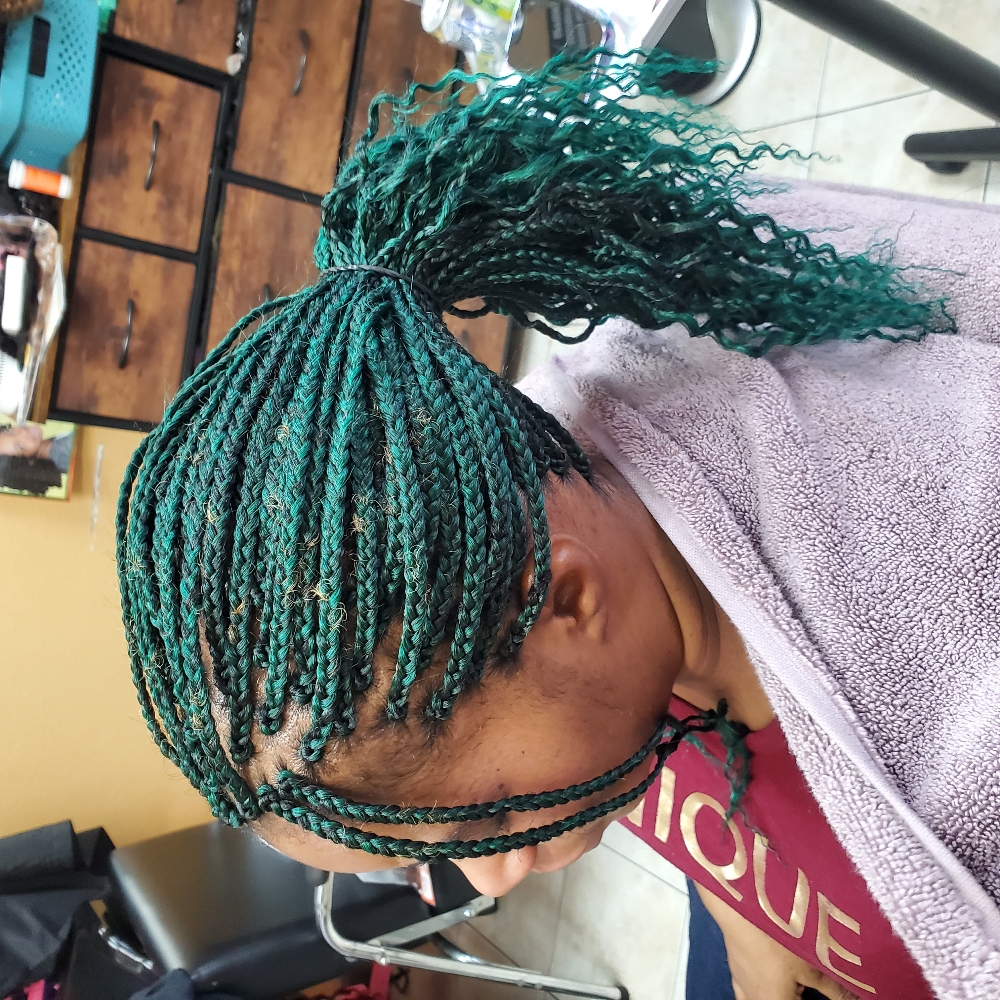 Bold Color Knotless Braids