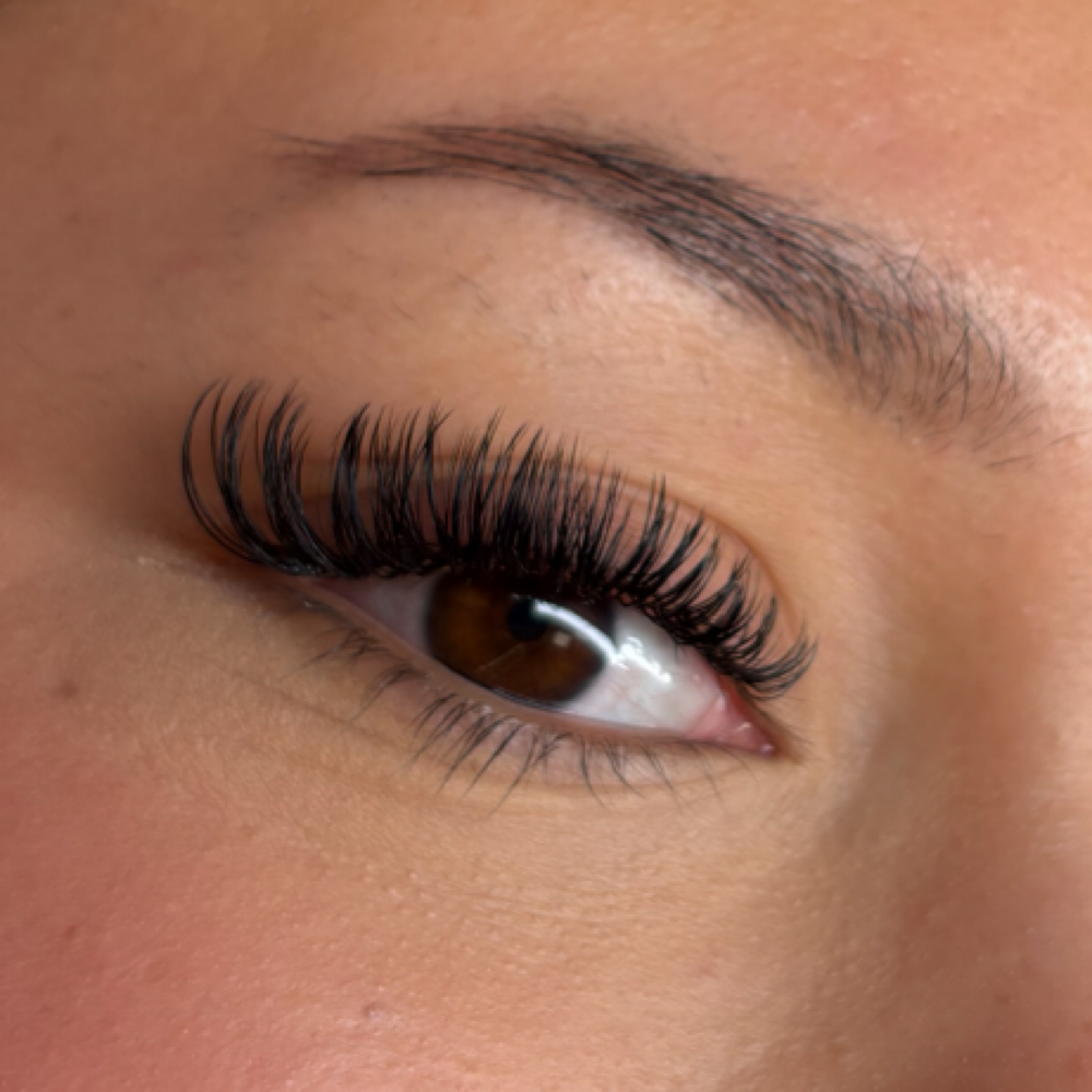Full Set ‘Wet Wispy’ Set at Luminous Lashes By Sabrina in San Antonio, TX