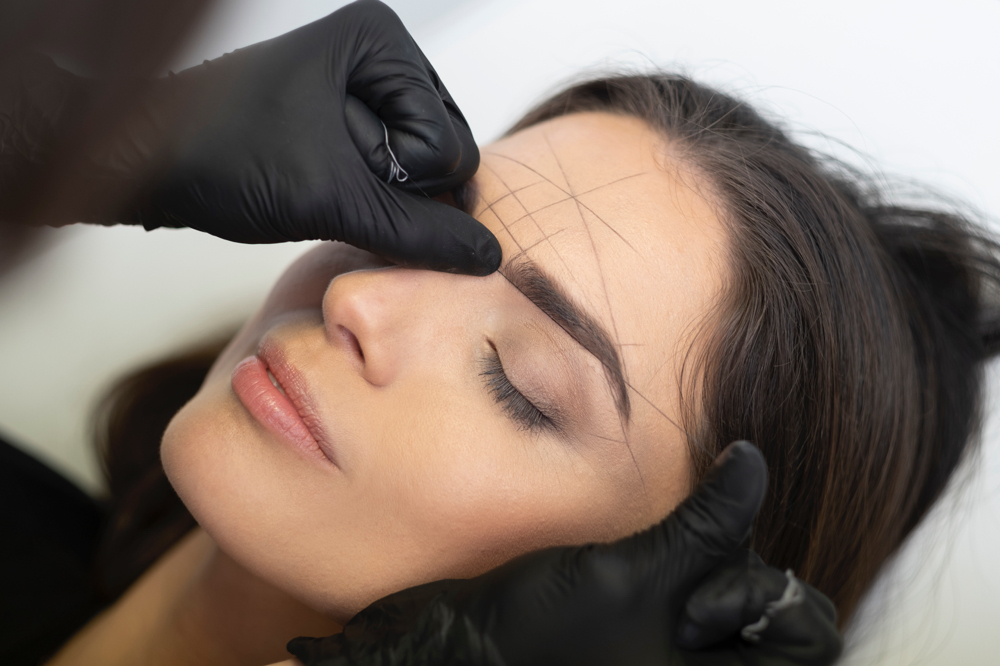 Brow Wax & Shape