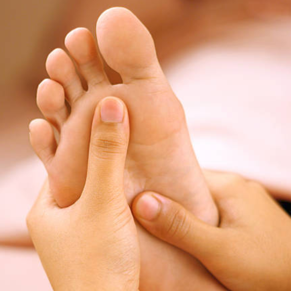 30min Reflexology Session at LunaLotus Massage & Wellness LLC in Fort Collins, CO