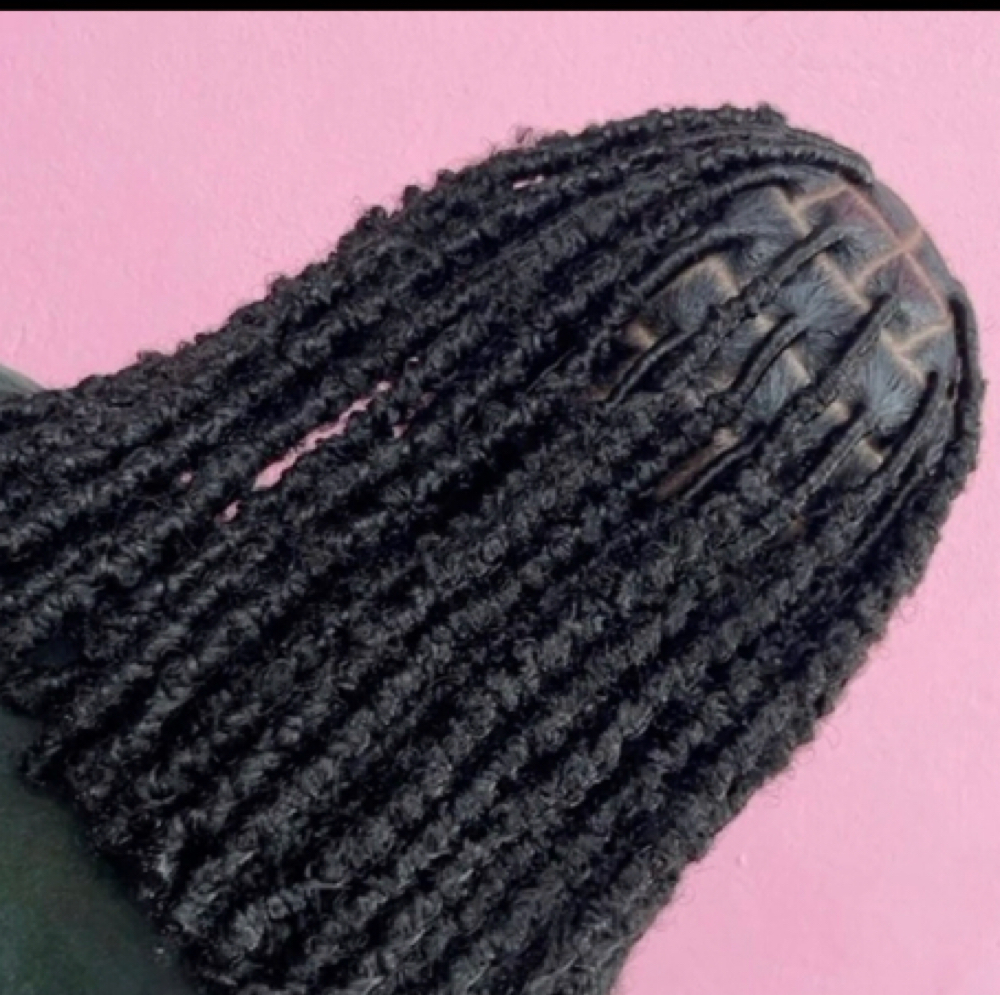 Bob Distress locs at Mimistylx LLC in North Lauderdale, FL