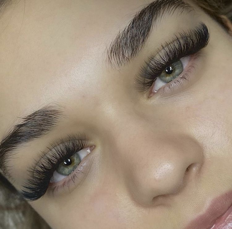 Volume Lash Extensions