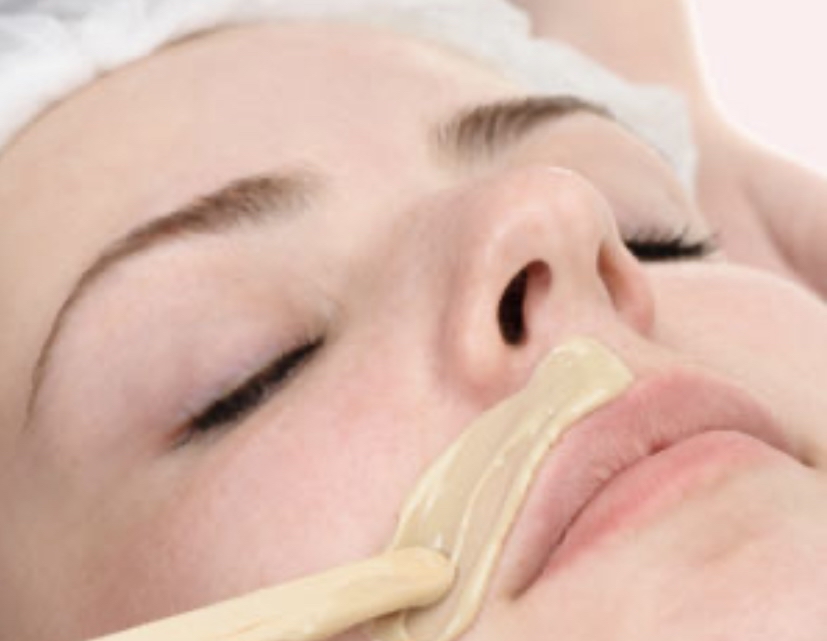 UPPER LIP WAX