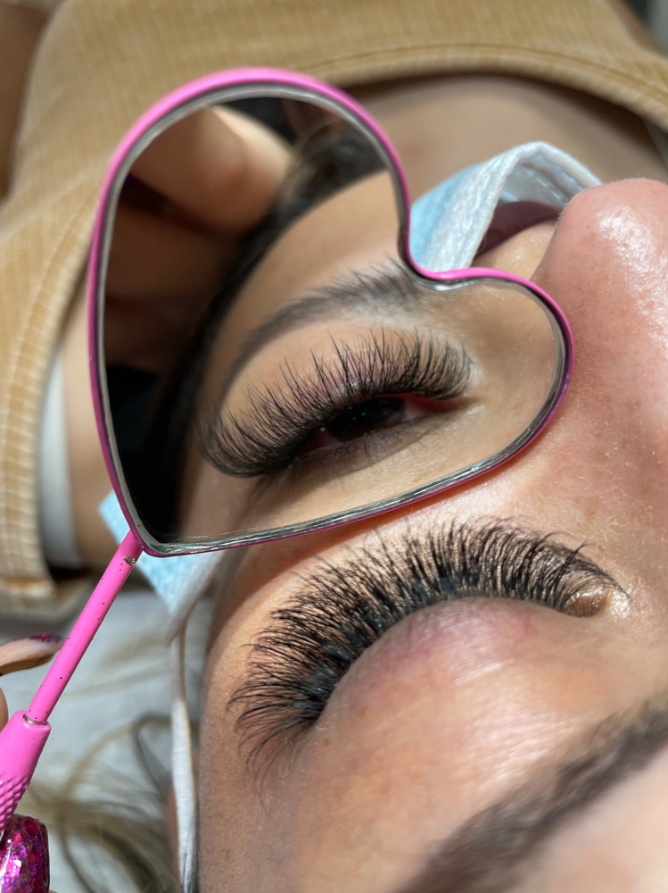 Hybrid Eyelash Extensions