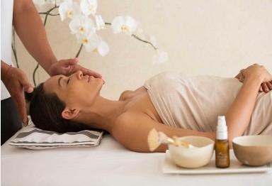 Massage & Facial