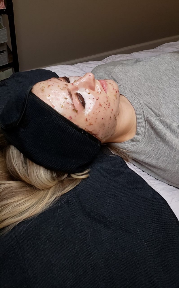 Customized Facial W/Upgraded Mask