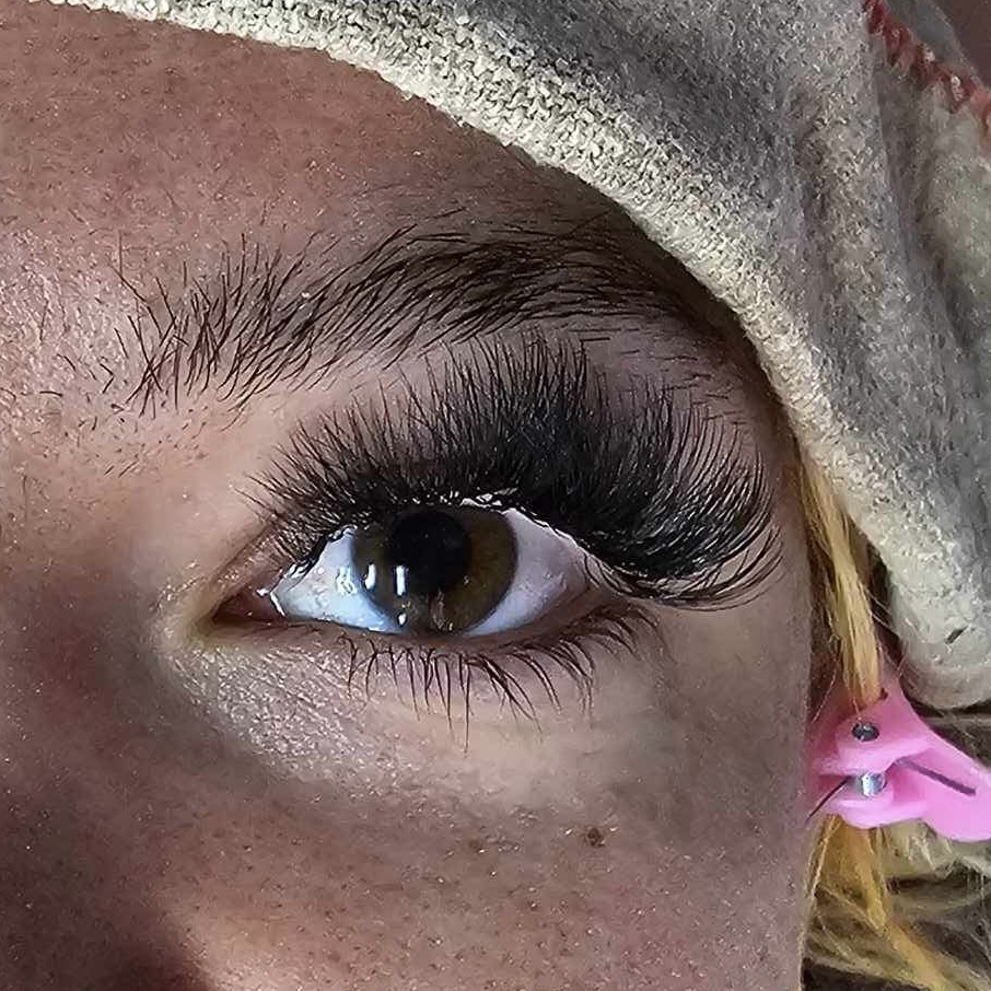 Lash Extensions Mega Volume