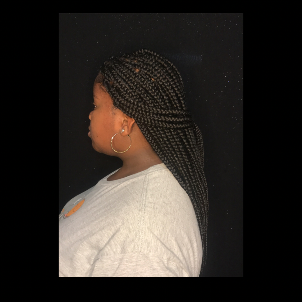Box Braids (Medium)