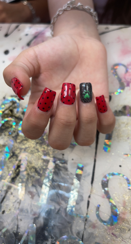 Press- On Nails & Application