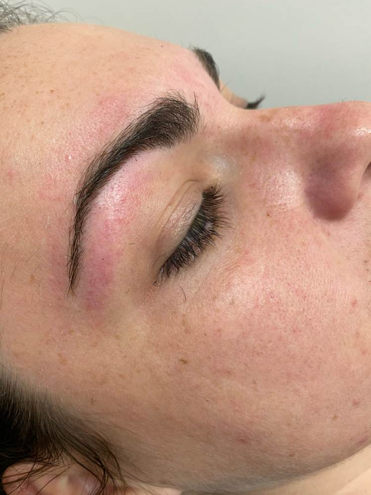 Brow Shapping-Anna