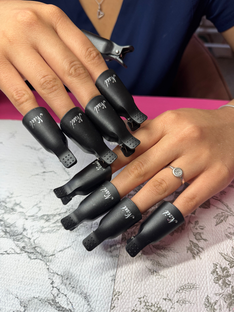 Nail Soak Off  (add on service)