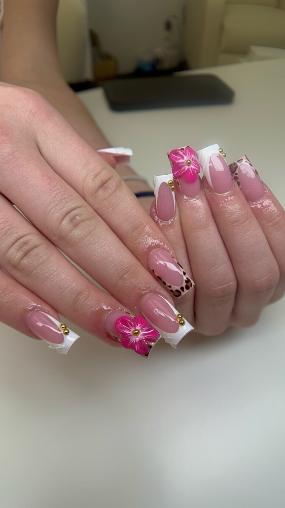 Medium Full Set at Talula Beauty in Danbury, CT