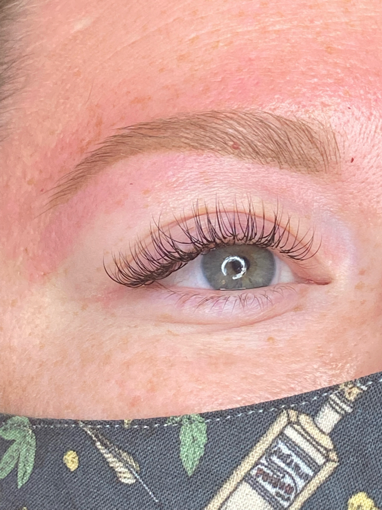 Classic Lashes - 2 week Fill
