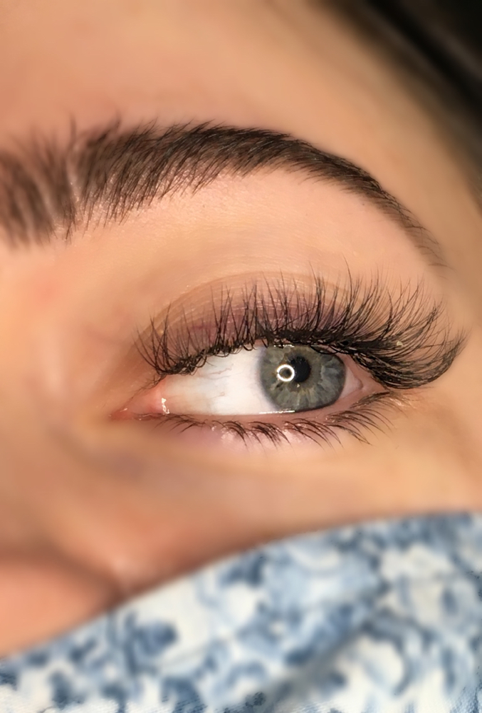 Hybrid Lashes -2 week Fill