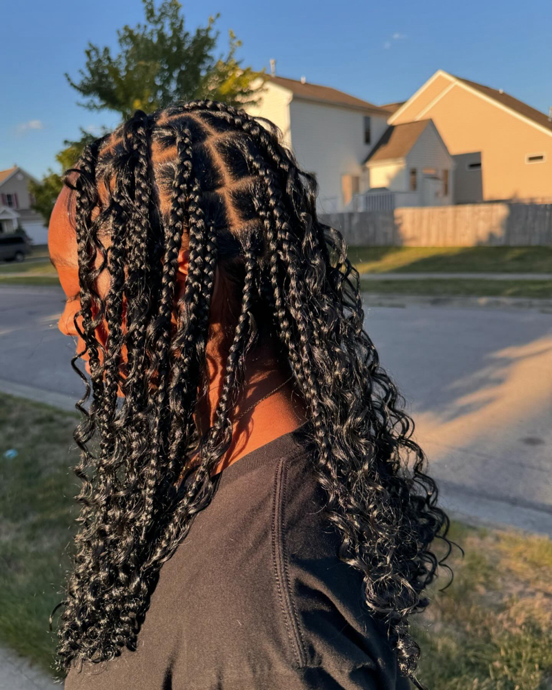 (BTS SALE) medium boho knotless