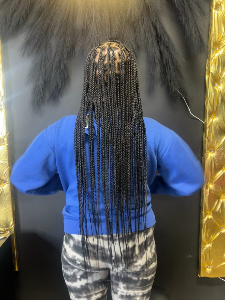 Knotless Box Braids