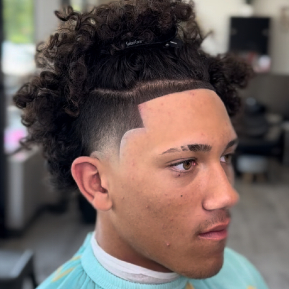 Men’s Haircut at Gee Blxnds in sevierville, TN