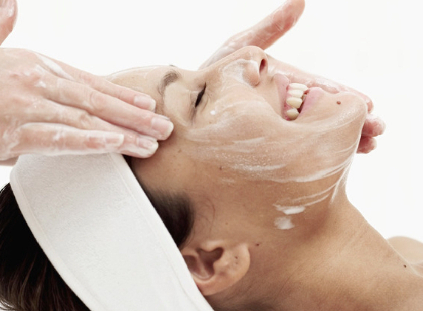 Pine & Patchouli Custom Facial 75