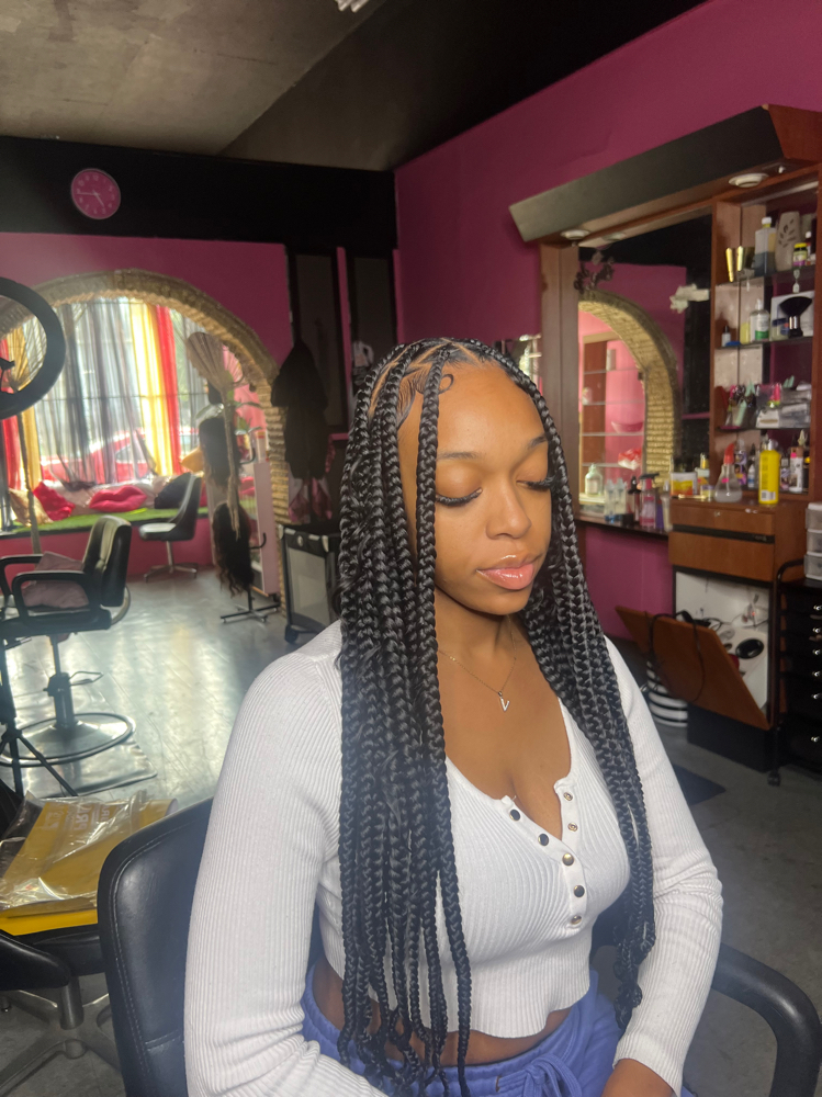 Jumbo Knotless Braids
