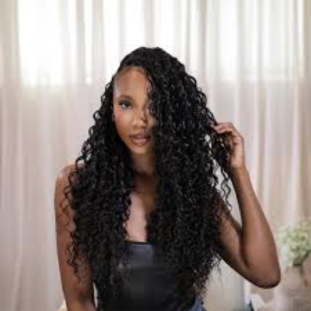 April Special: Miracle Knotless Bra at Lavish Look Beauty in Morrow, GA