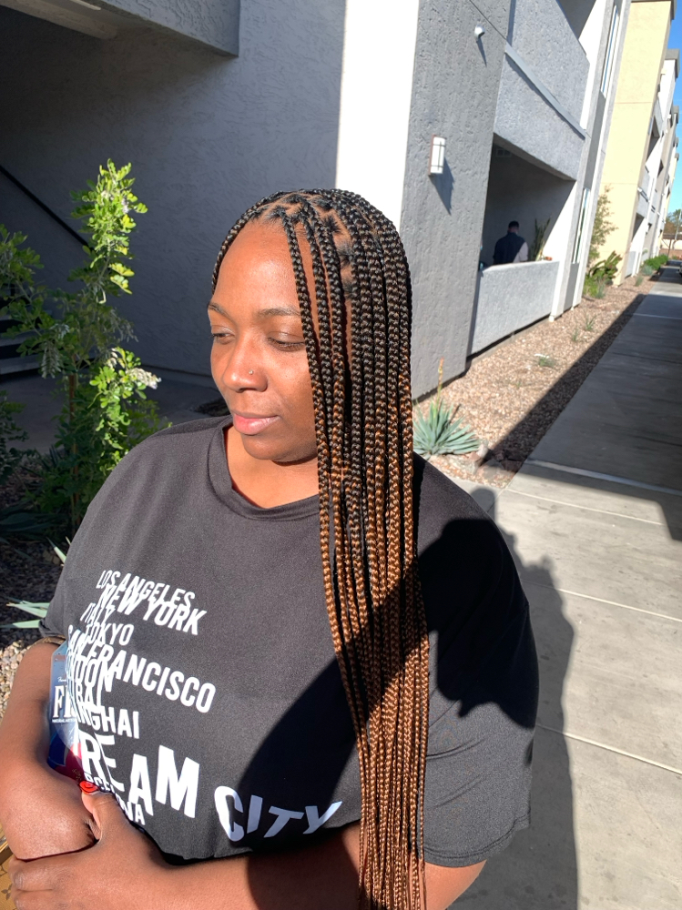 Smedium Knotless at Tae’s Trinity Co. in Phoenix, AZ