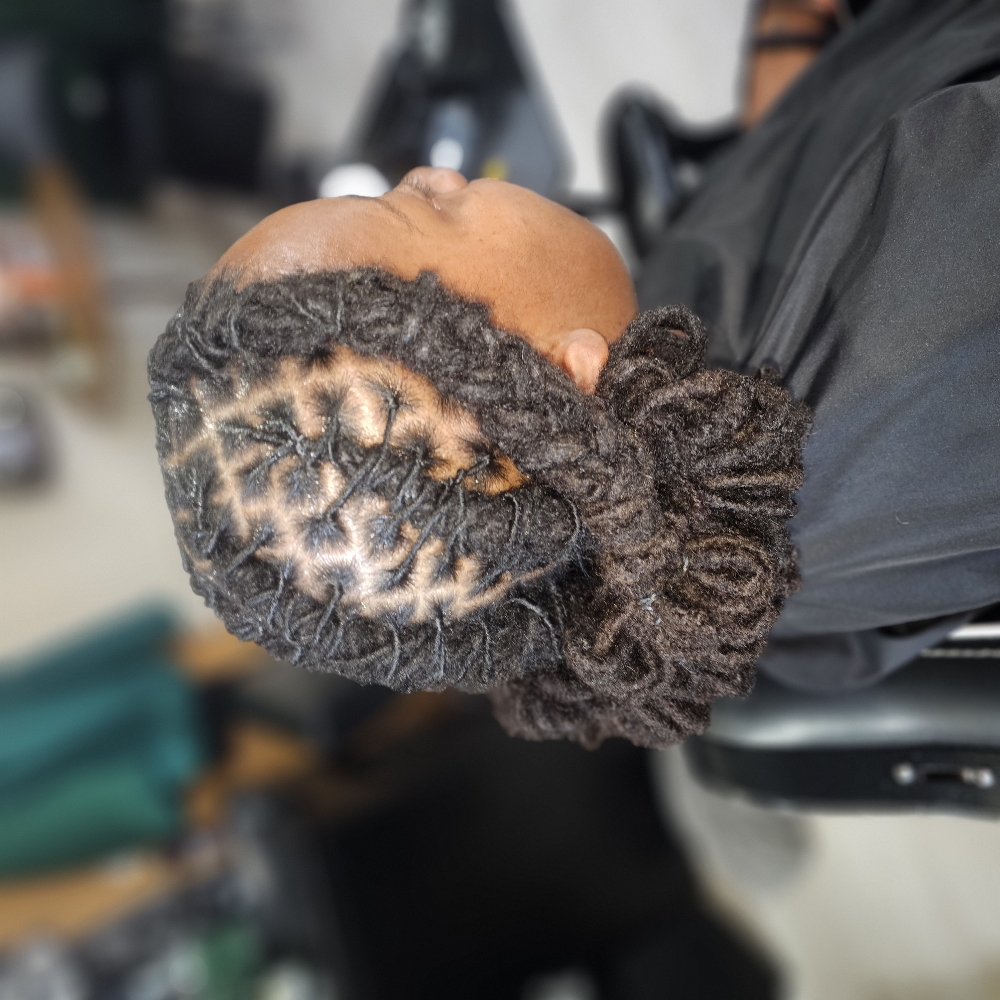 ⭐️Loc wash, retwist & barrel braids