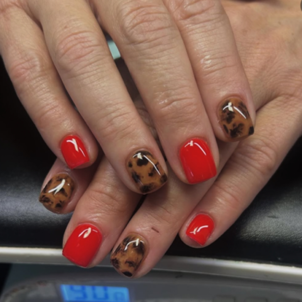 Medium Nail Art at Nails By Kaelin in Warren, OH