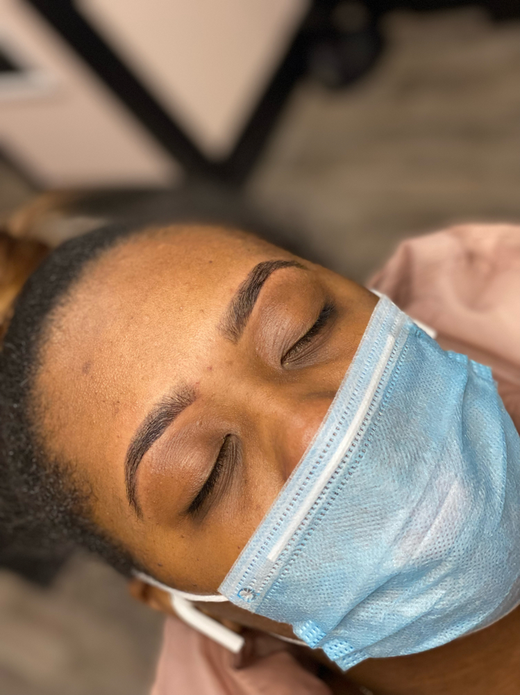 Eyebrow Tinting