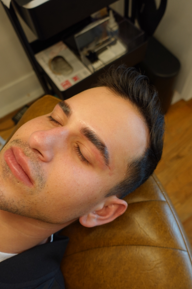 Brow Lamination With Tint