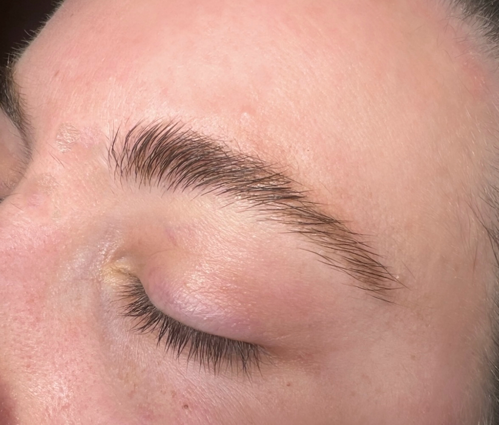 Brow Lamination & Brow Tint