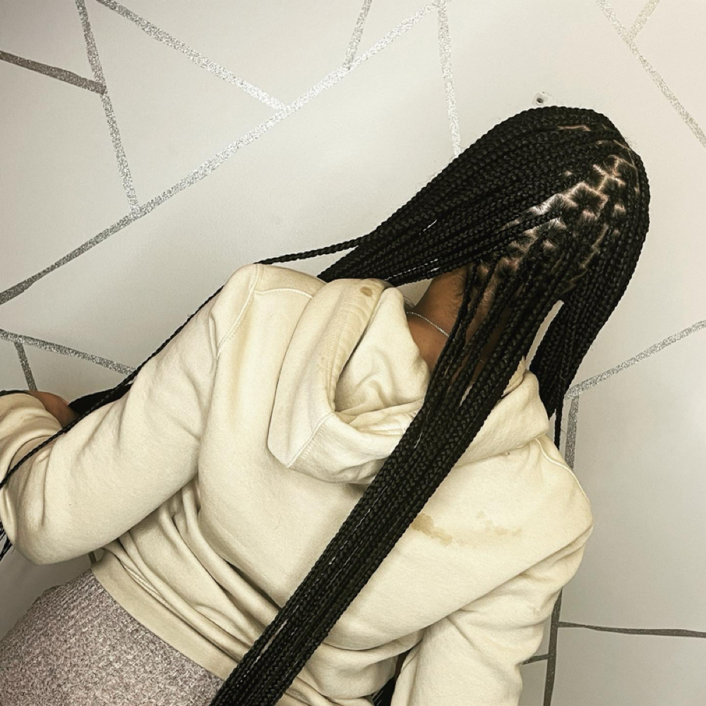 Smeduim Knotless at KeyD Up Styln in Pikesville, MD