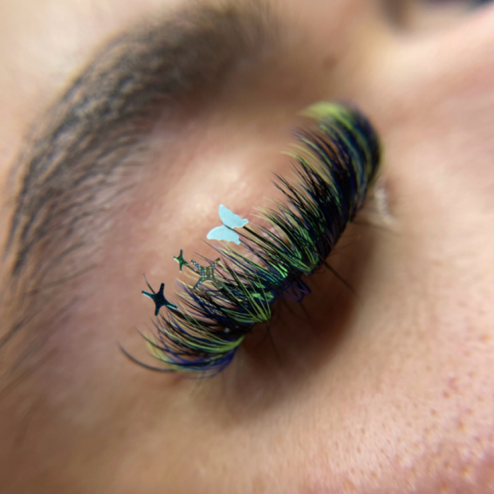 Volume Lashes Color Mix In AddOn